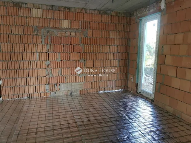 Eladó lakás Érd 108 nm