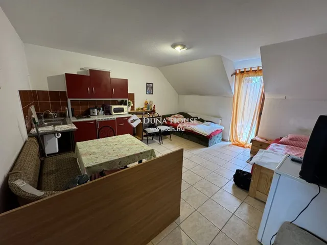 Eladó kereskedelmi és ipari ingatlan Ecser 600 nm