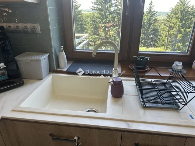 Eladó ház Piliscsaba 295 nm