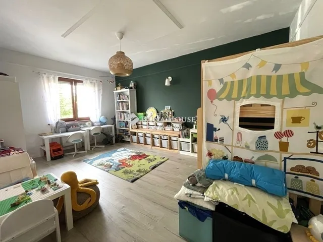 Eladó ház Fót 260 nm