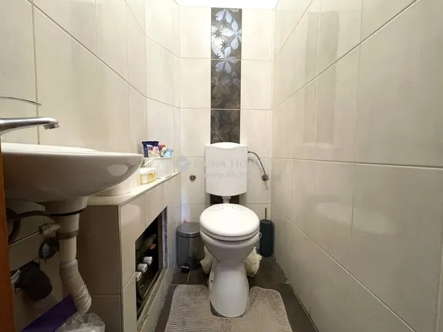 Eladó ház Fót 260 nm