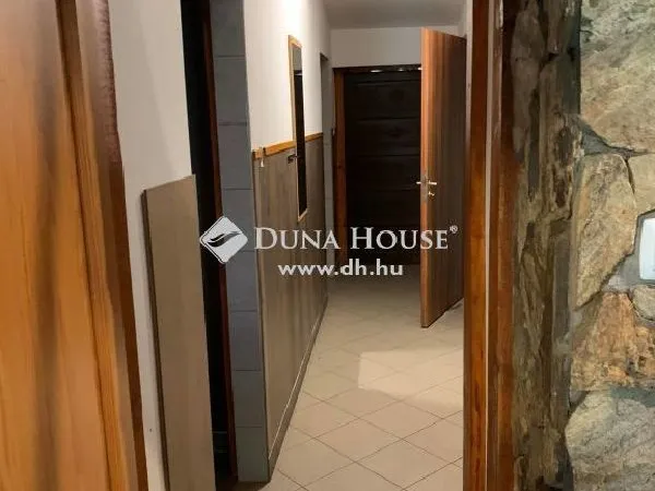Eladó mezőgazdasági ingatlan Pusztavacs 172 nm