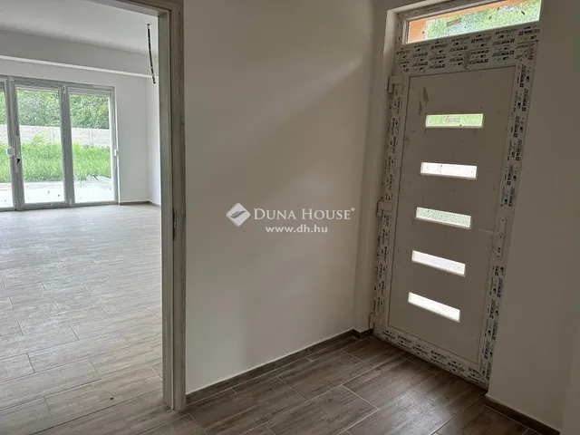 Eladó ház Göd 280 nm