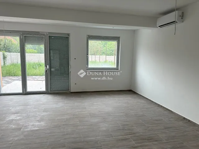 Eladó ház Göd 280 nm