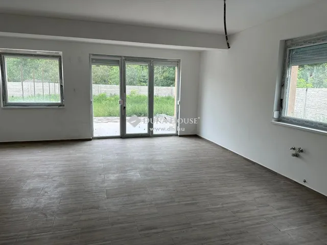 Eladó ház Göd 280 nm