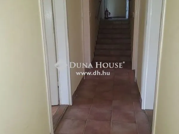 Eladó kereskedelmi és ipari ingatlan Szigetújfalu 600 nm