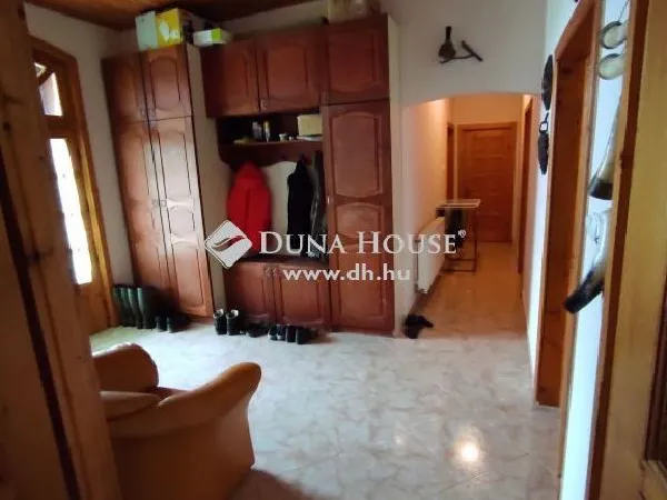 Eladó telek Kemence 240000 nm