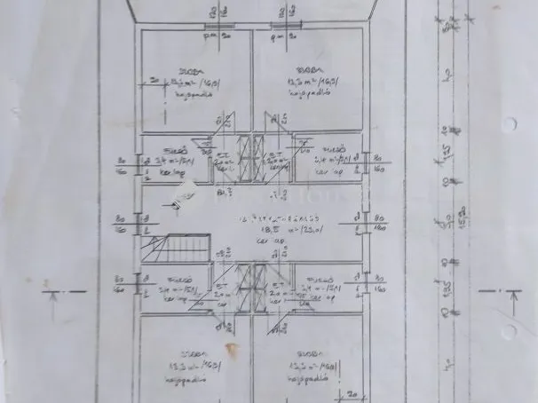 Eladó telek Kemence 240000 nm
