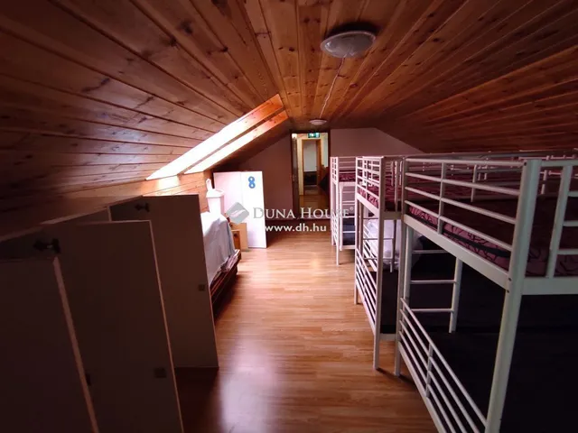 Eladó telek Kemence 240000 nm