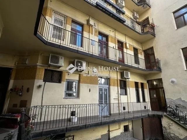Eladó lakás Budapest IX. kerület 77 nm