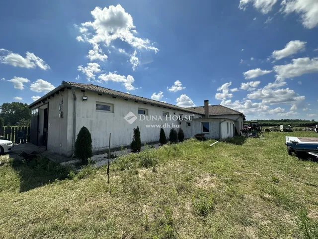 Eladó mezőgazdasági ingatlan Monor 119 nm