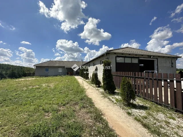 Eladó mezőgazdasági ingatlan Monor 119 nm