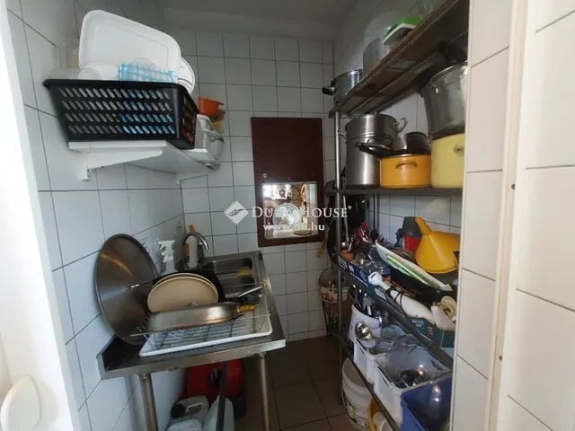 Eladó kereskedelmi és ipari ingatlan Göd 265 nm