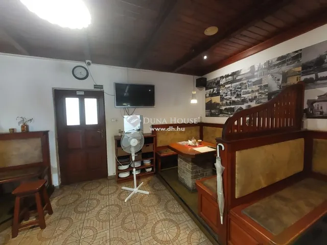 Eladó kereskedelmi és ipari ingatlan Göd 265 nm