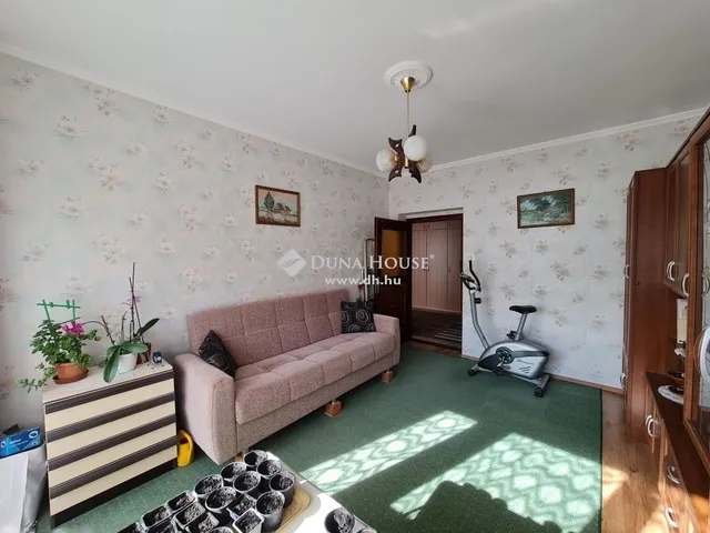Eladó ház Százhalombatta 276 nm