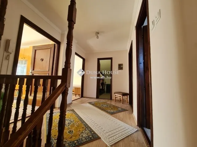 Eladó ház Százhalombatta 276 nm