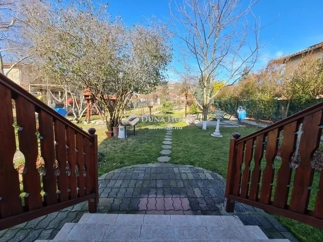 Eladó ház Százhalombatta 276 nm