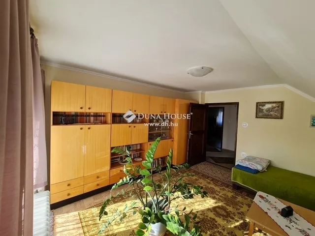 Eladó ház Százhalombatta 276 nm