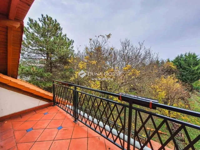 Eladó ház Solymár 500 nm