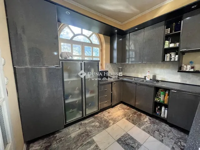 Eladó ház Érd 397 nm