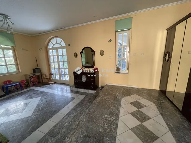 Eladó ház Érd 397 nm