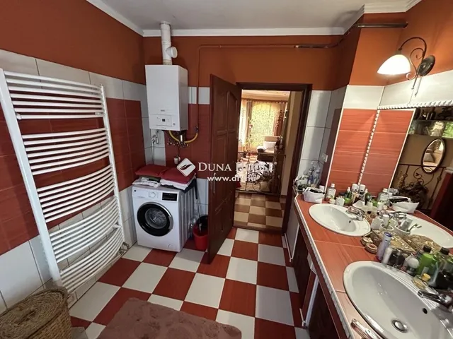 Eladó ház Ceglédbercel 130 nm