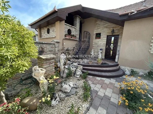 Eladó ház Ceglédbercel 130 nm