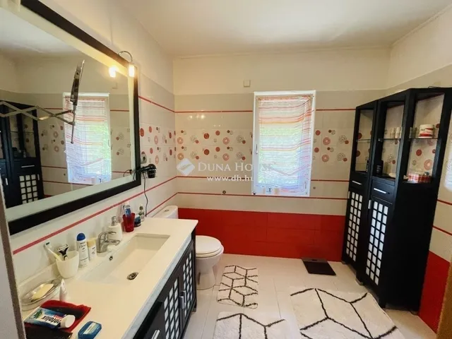 Eladó ház Pócsmegyer 116 nm