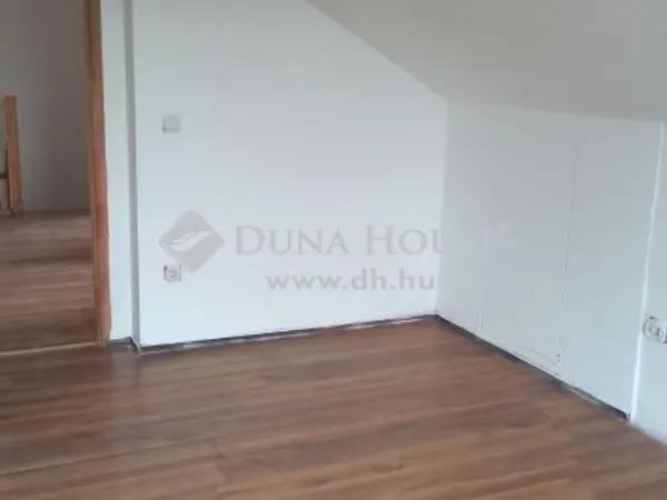 Eladó ház Herceghalom 140 nm