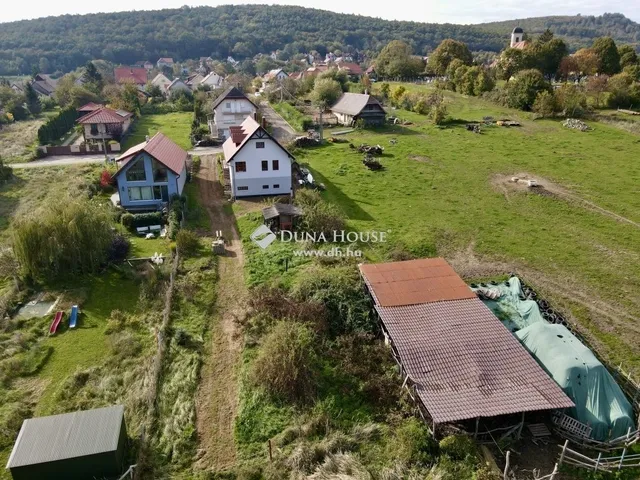 Eladó ház Pilisszentlászló 274 nm