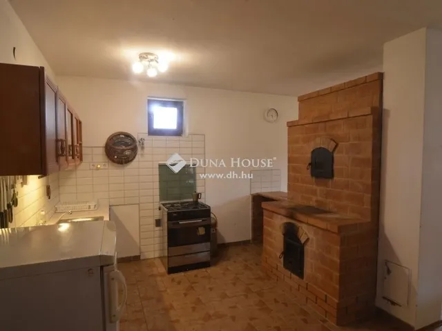 Eladó ház Pilisszentlászló 274 nm