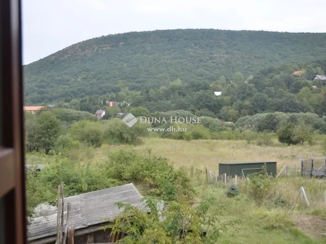 Eladó ház Pilisszentlászló 274 nm