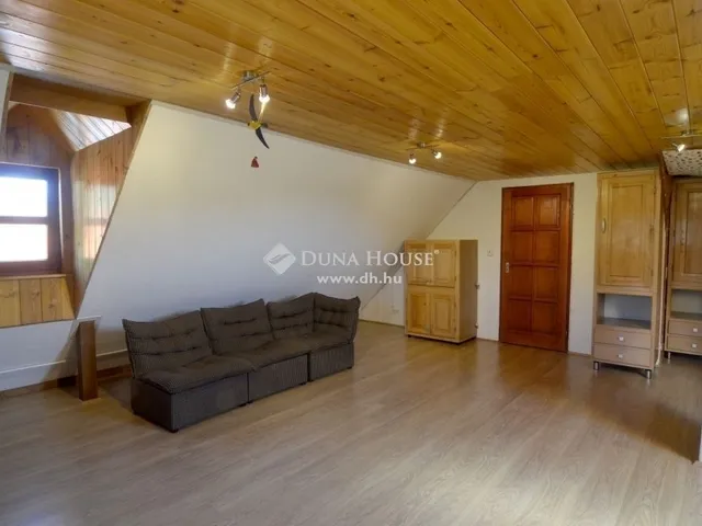 Eladó ház Pilisszentlászló 274 nm