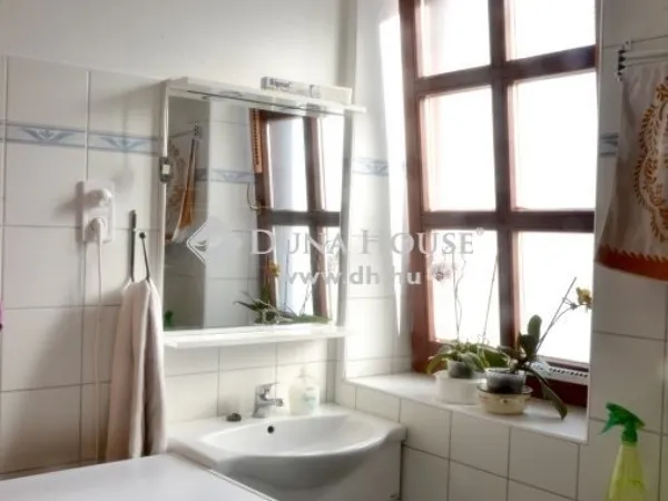 Eladó ház Pilisszentlászló 274 nm