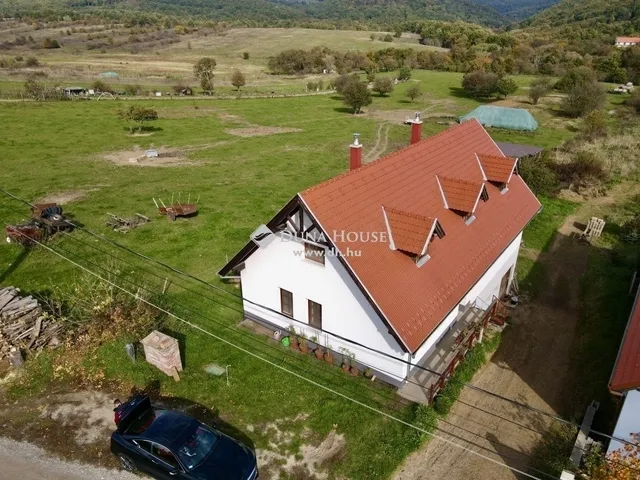 Eladó ház Pilisszentlászló 274 nm