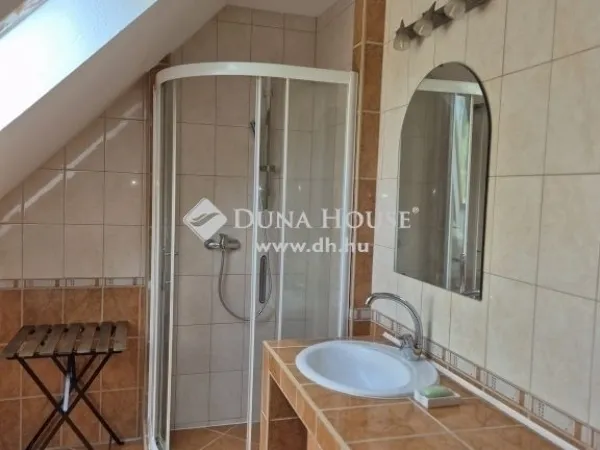 Eladó ház Göd 220 nm