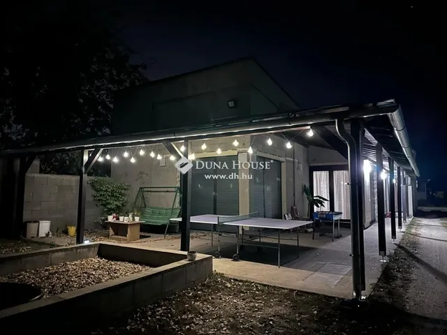 Eladó ház Dabas 157 nm