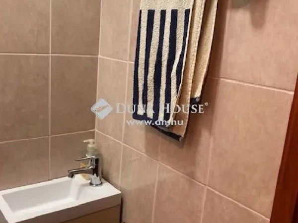 Eladó ház Szada 200 nm