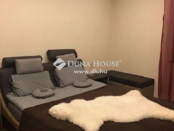 Eladó ház Szada 200 nm