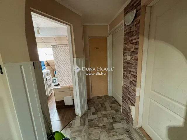 Eladó ház Mogyoród 228 nm