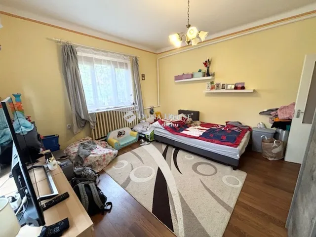 Eladó ház Mogyoród 228 nm