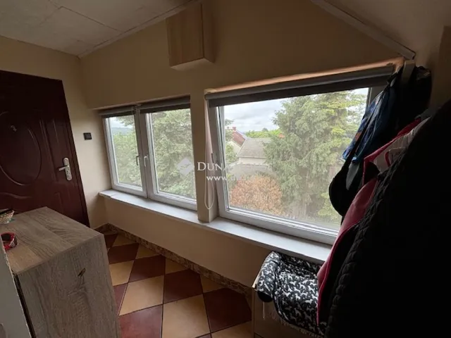 Eladó ház Mogyoród 228 nm