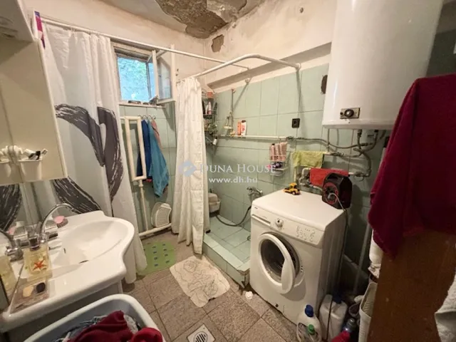 Eladó ház Mogyoród 228 nm