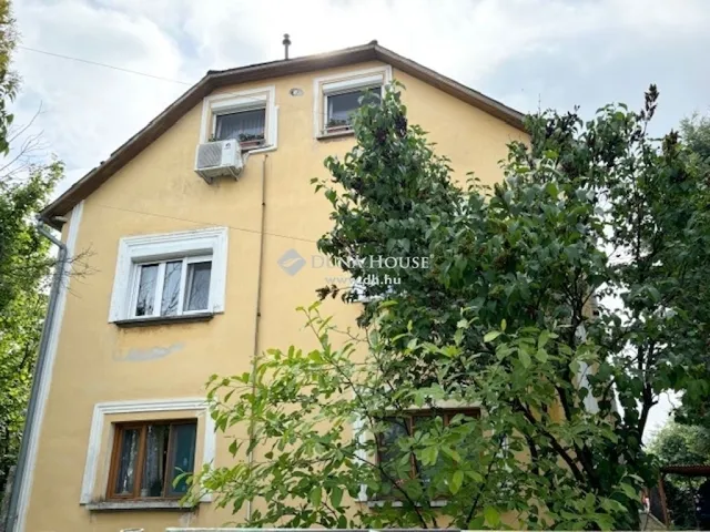 Eladó ház Mogyoród 228 nm