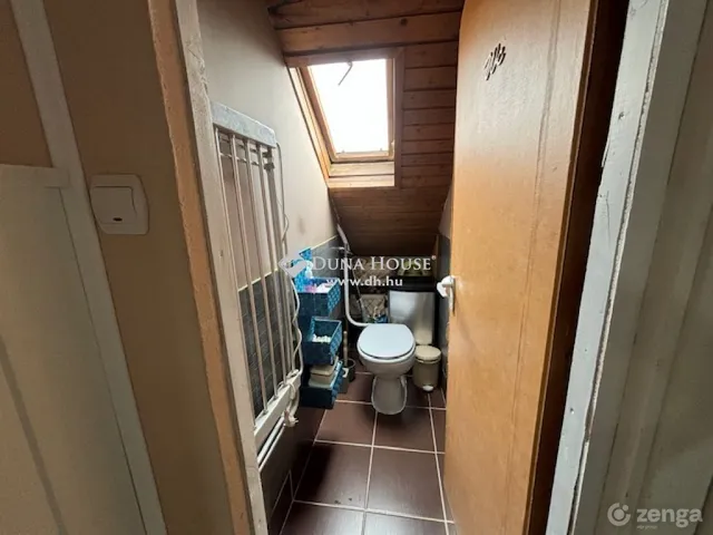 Eladó ház Mogyoród 228 nm