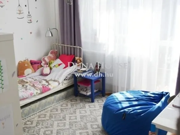 Eladó ház Zebegény 175 nm