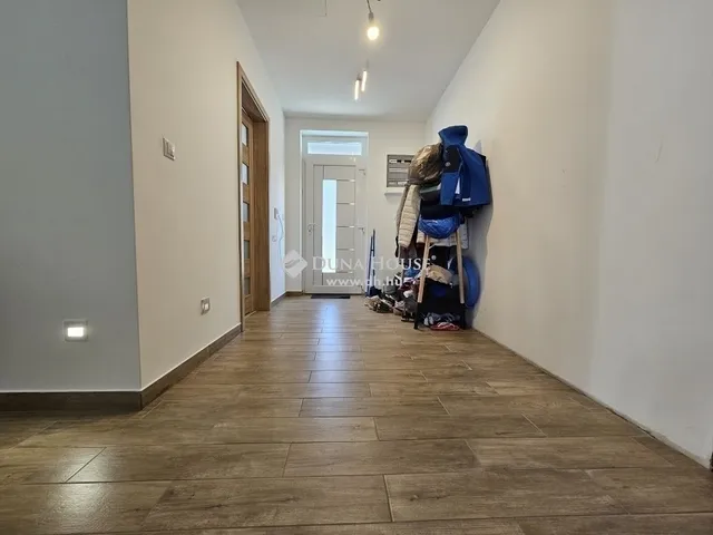 Eladó ház Vác 130 nm