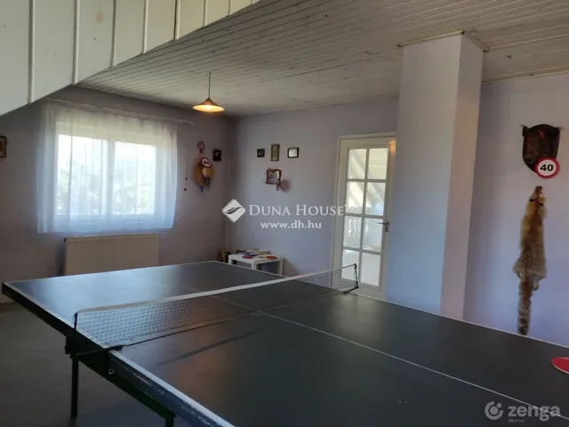 Eladó ház Dunabogdány 261 nm