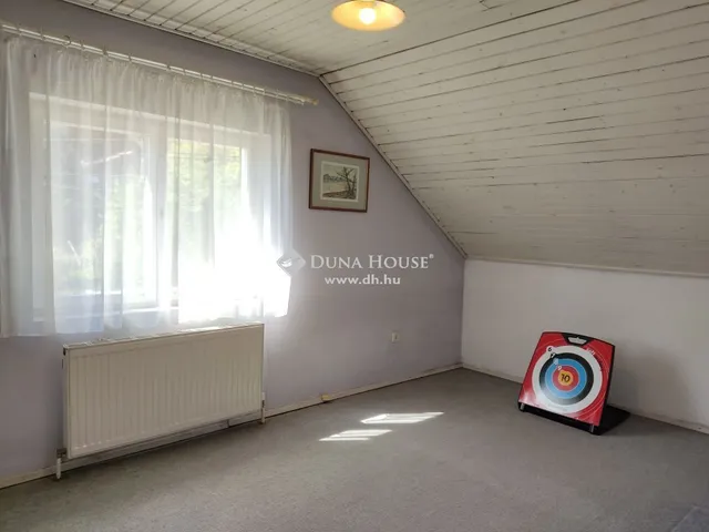 Eladó ház Dunabogdány 261 nm