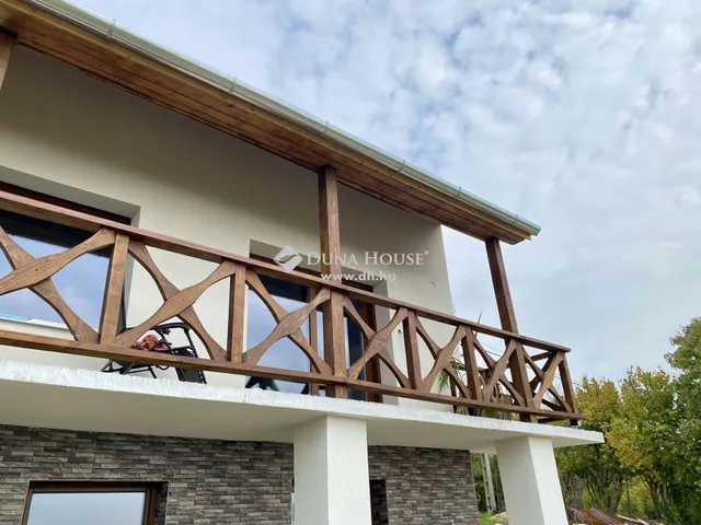 Eladó ház Szentendre 140 nm